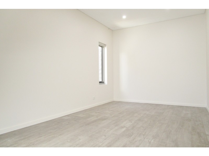 212 Marco Avenue, Panania NSW 2213