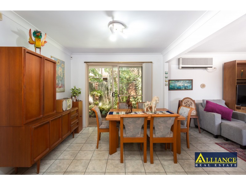 24/135 Rex Road, Georges Hall NSW 2198