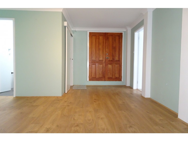 1/17 Sylvan Grove, Picnic Point NSW 2213