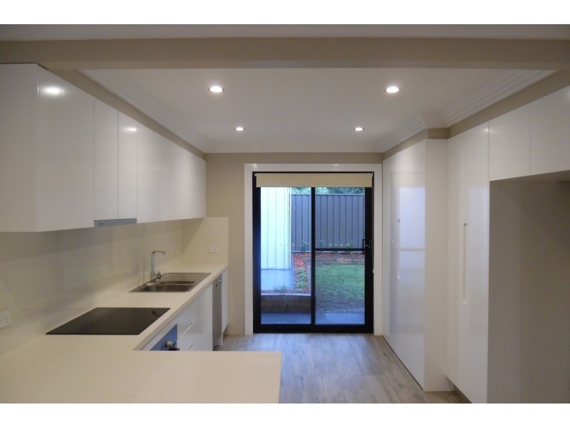 2/21A Tompson Road, Revesby NSW 2212