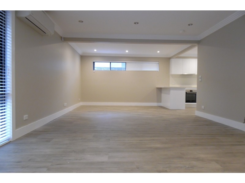 2/21A Tompson Road, Revesby NSW 2212