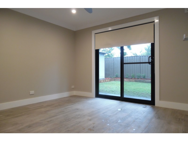 2/21A Tompson Road, Revesby NSW 2212