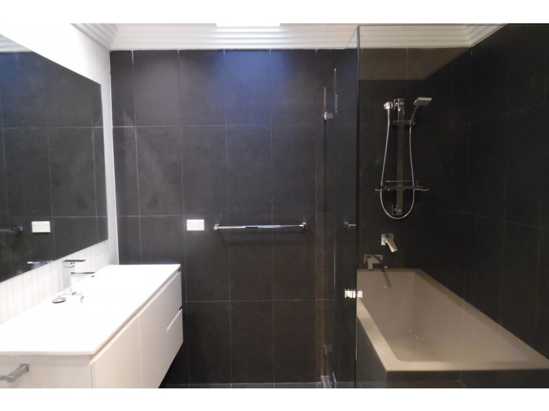 2/21A Tompson Road, Revesby NSW 2212