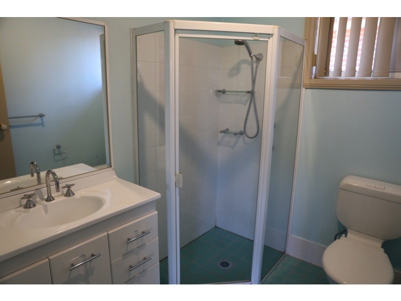 8 Rudd Close, Casula NSW 2170