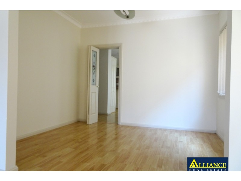 4 Fewtrell Avenue, Revesby Heights NSW 2212