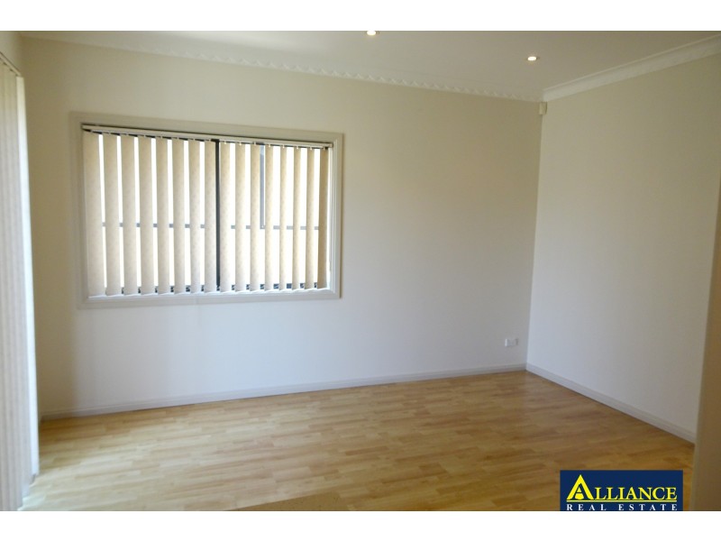 4 Fewtrell Avenue, Revesby Heights NSW 2212