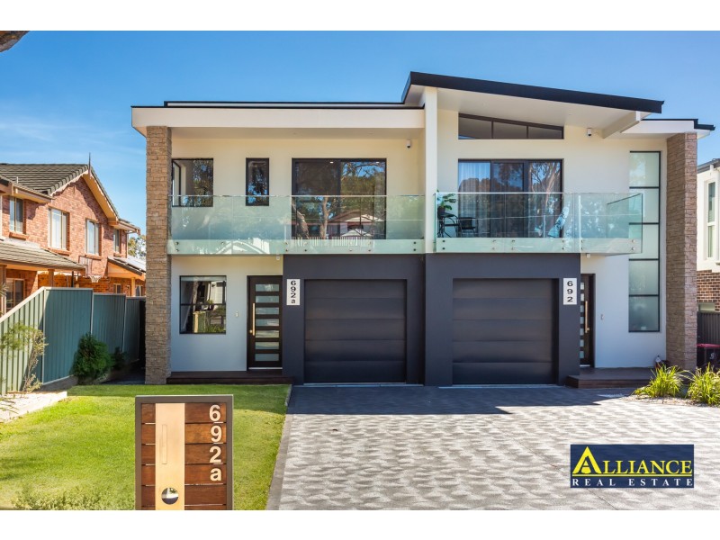 692a Henry Lawson Drive, East Hills NSW 2213