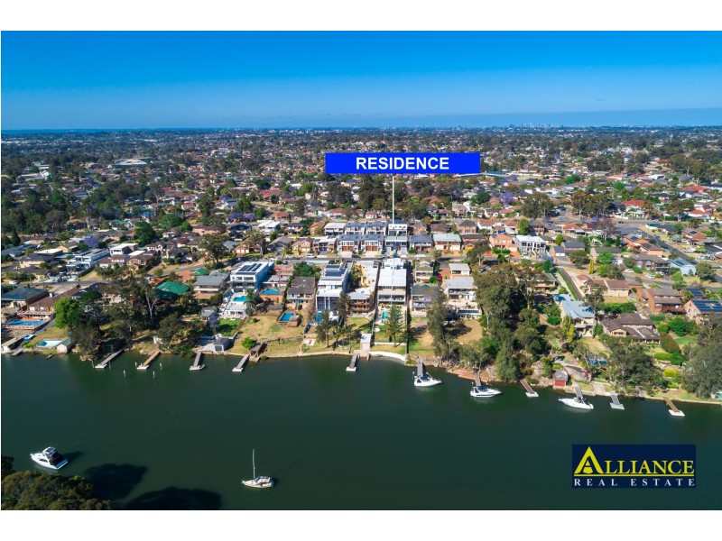 692a Henry Lawson Drive, East Hills NSW 2213