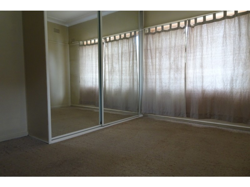 31 Montgomery Avenue, Revesby NSW 2212