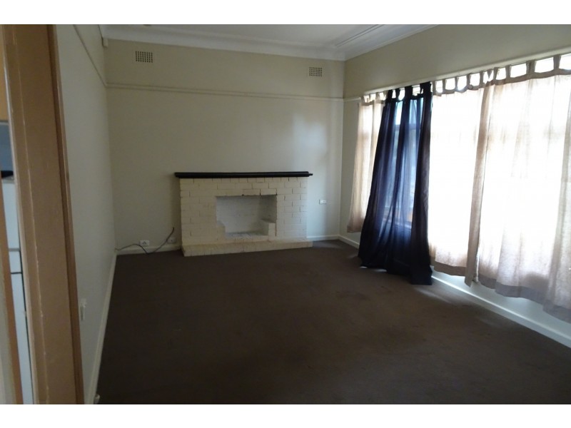 31 Montgomery Avenue, Revesby NSW 2212