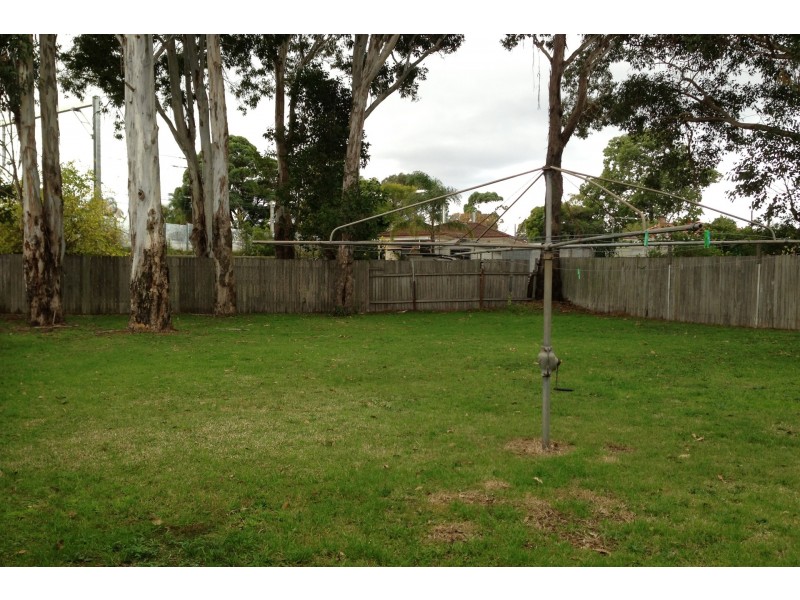 31 Montgomery Avenue, Revesby NSW 2212