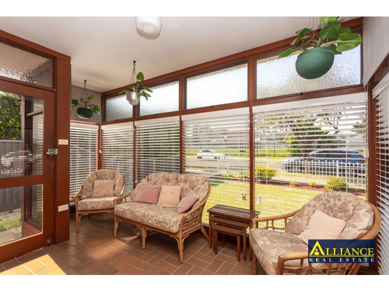 31 Singleton Avenue, East Hills NSW 2213