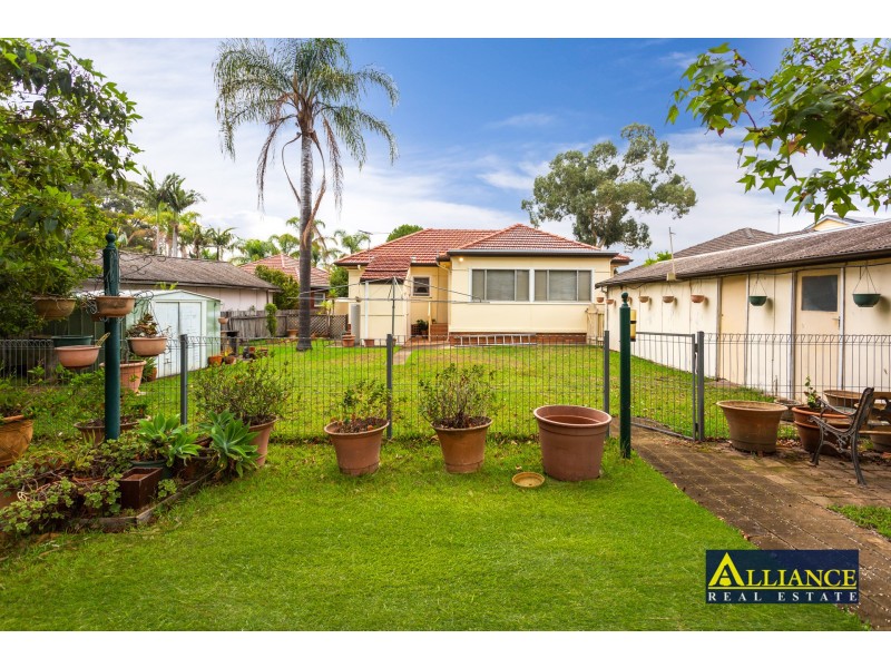 26 Harford Avenue, East Hills NSW 2213