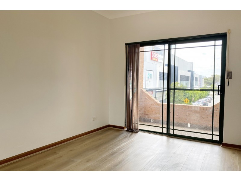 2/5 MacArthur Avenue, Revesby NSW 2212