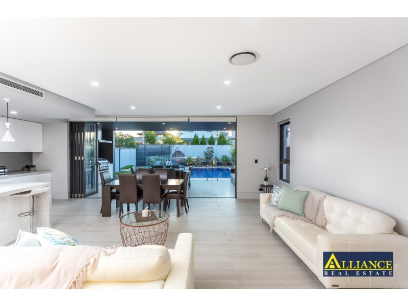 72A Kennedy Street, Picnic Point NSW 2213