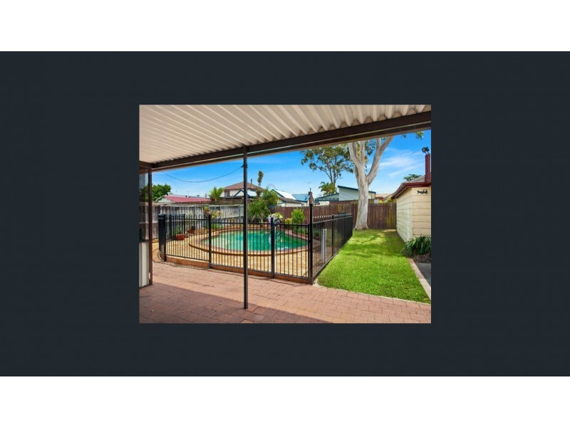 24 Eileen Street, Picnic Point NSW 2213