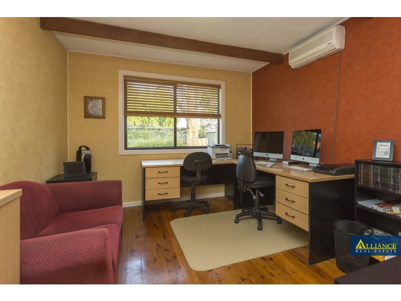 69 Kennedy Street, Picnic Point NSW 2213