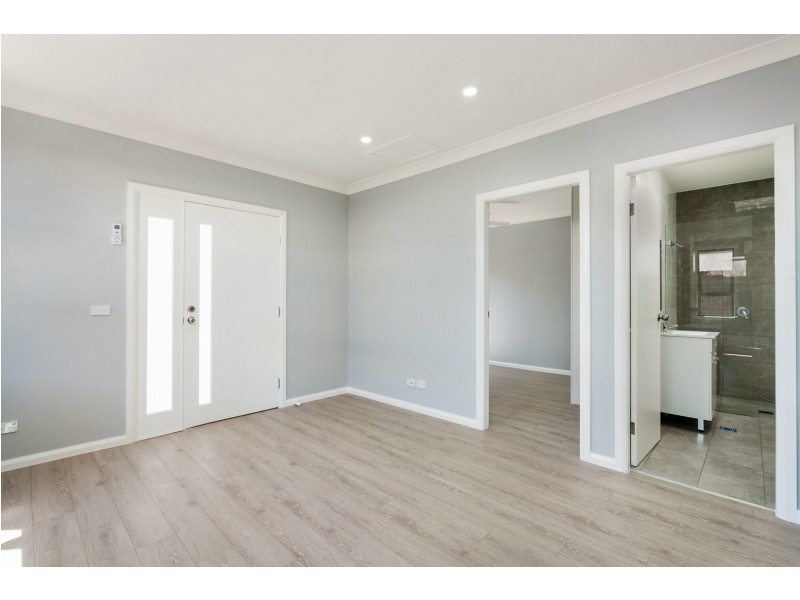 1/2 Freda Street, Panania NSW 2213