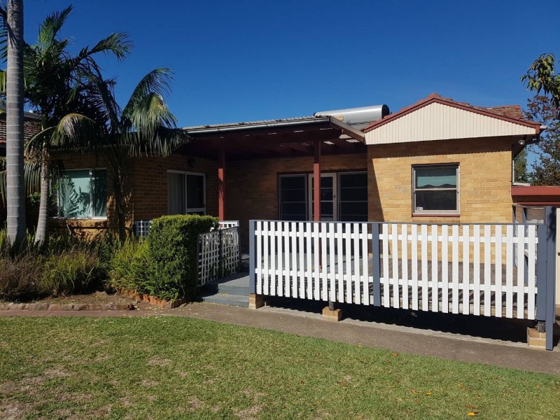 74 Burns Road, Picnic Point NSW 2213