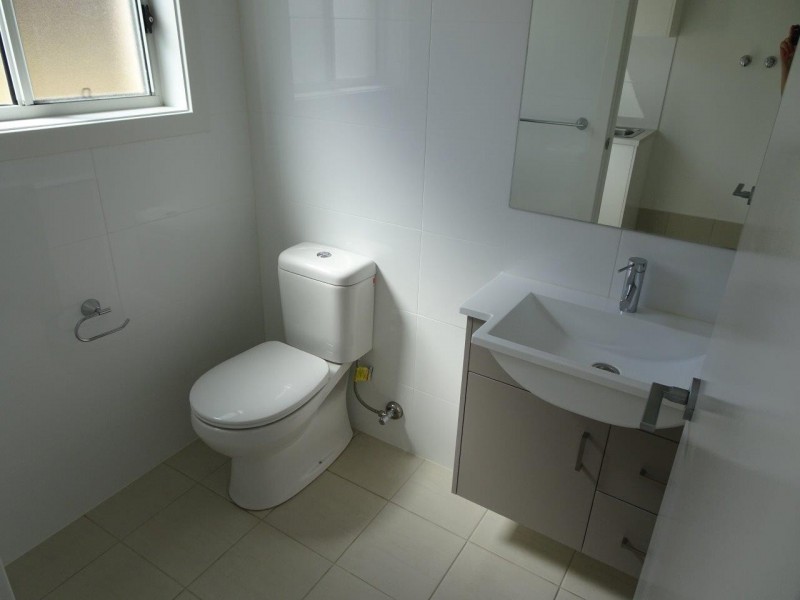 676 Henry Lawson Drive, East Hills NSW 2213