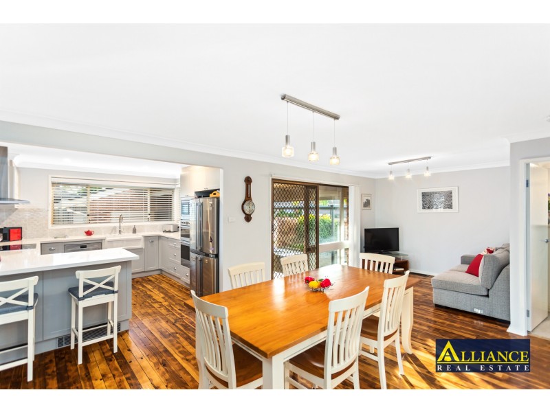 52 Rugby Crescent, Chipping Norton NSW 2170