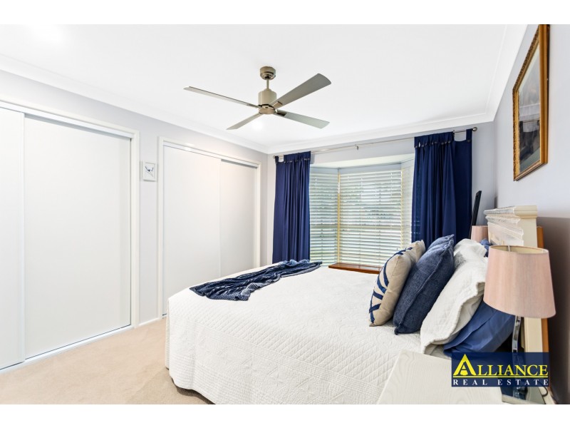 52 Rugby Crescent, Chipping Norton NSW 2170