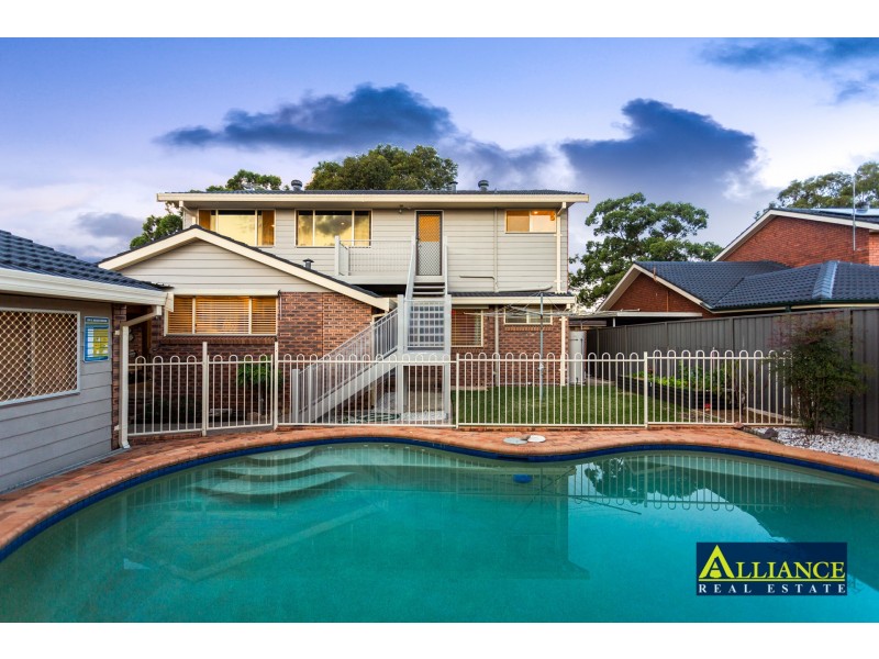 52 Rugby Crescent, Chipping Norton NSW 2170