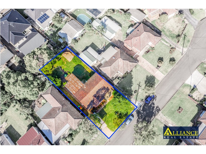 5 Roslyn Avenue, Panania NSW 2213