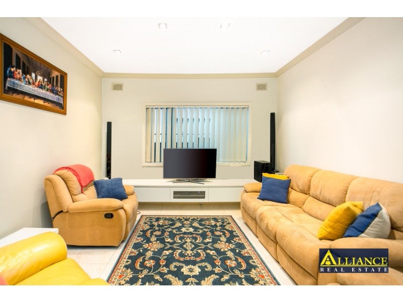 125 Noble Avenue, Greenacre NSW 2190