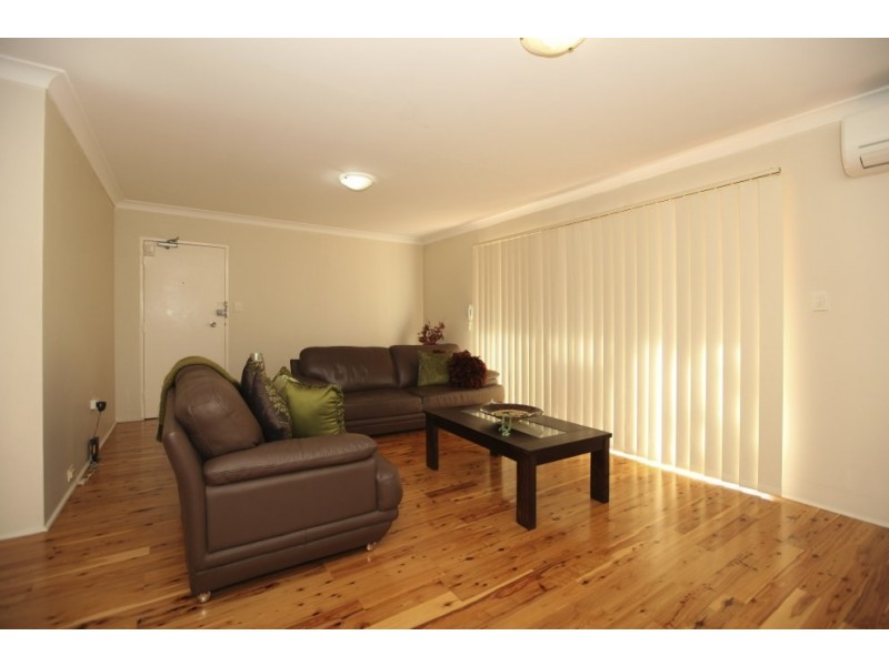 3/42-44 Sir Joseph Banks Street, Bankstown NSW 2200