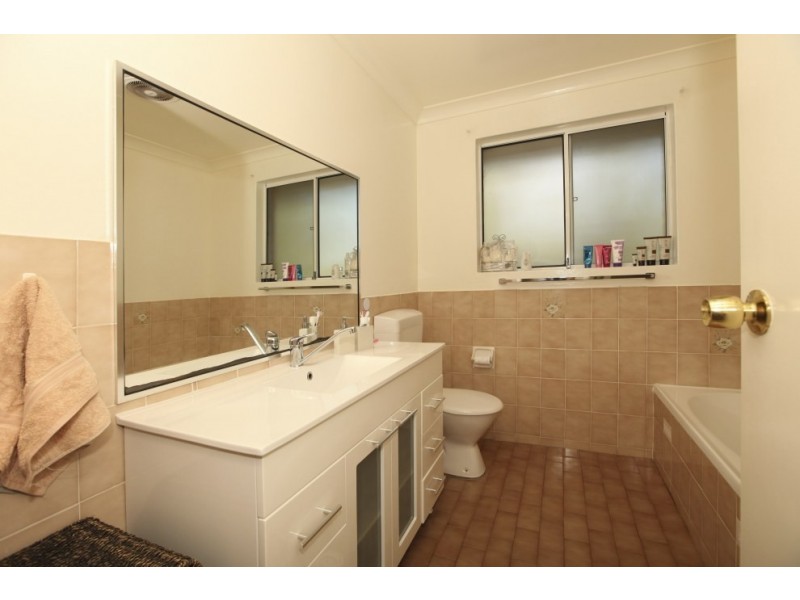 3/42-44 Sir Joseph Banks Street, Bankstown NSW 2200