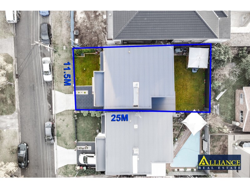 6 Samoa Avenue, Picnic Point NSW 2213