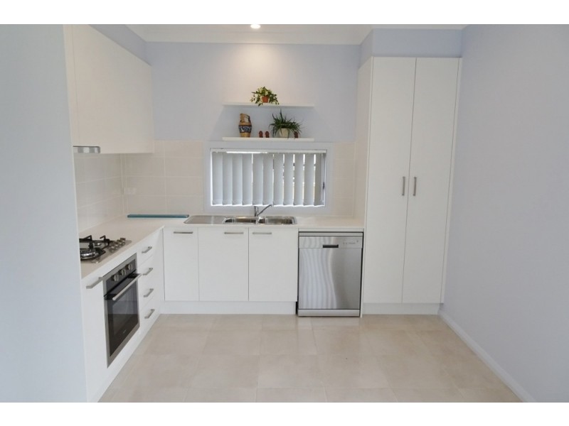 27 Arnold Lane, Panania NSW 2213