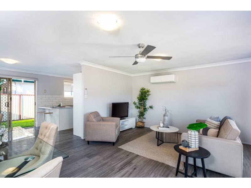 2/19 Broe Avenue, East Hills NSW 2213