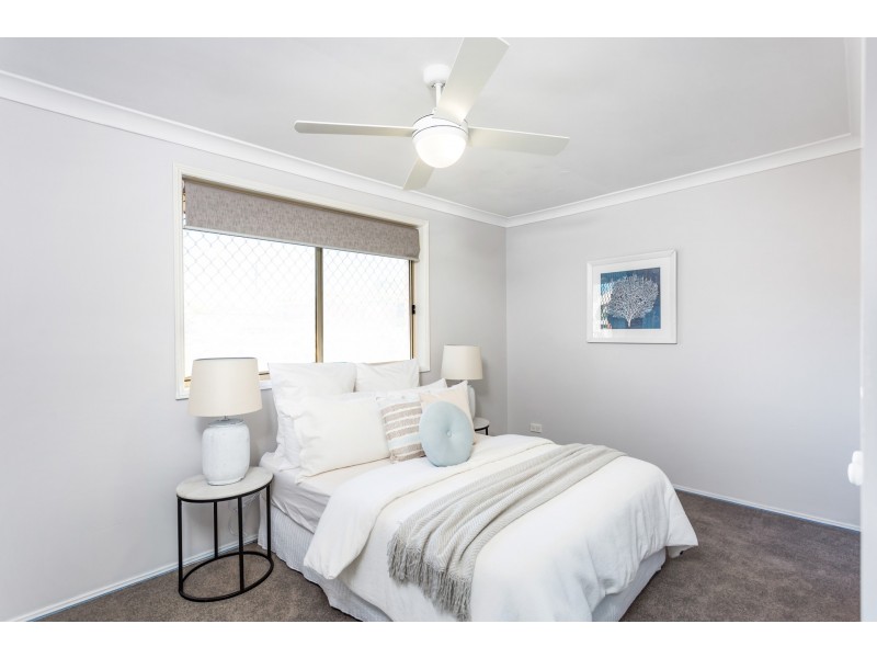 2/19 Broe Avenue, East Hills NSW 2213