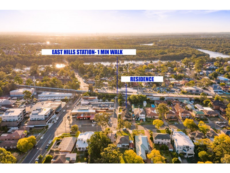 2/19 Broe Avenue, East Hills NSW 2213