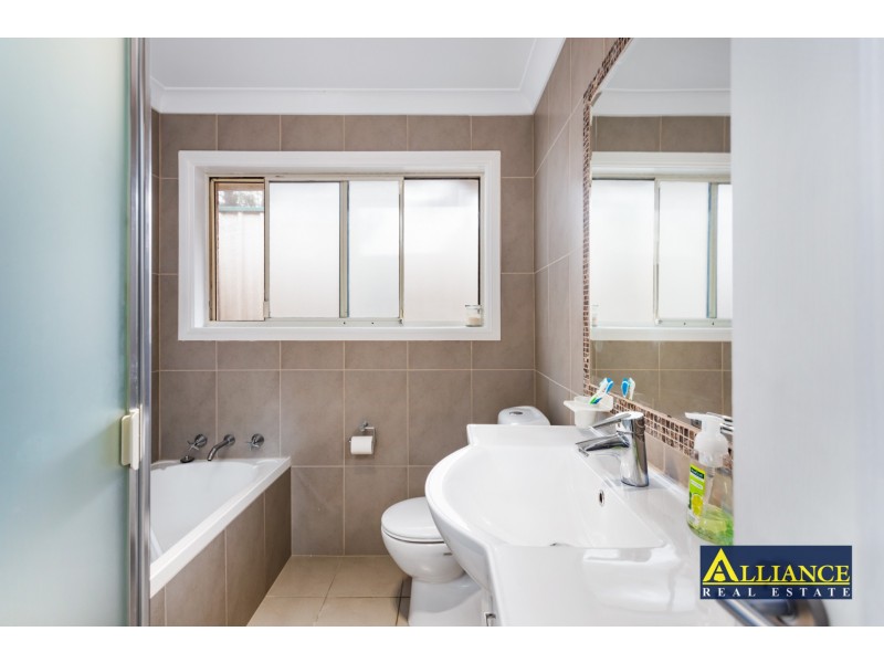 4/8 Lee Street, Condell Park NSW 2200