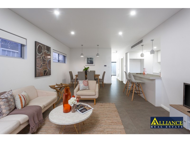 5a Woodburn Avenue, Panania NSW 2213