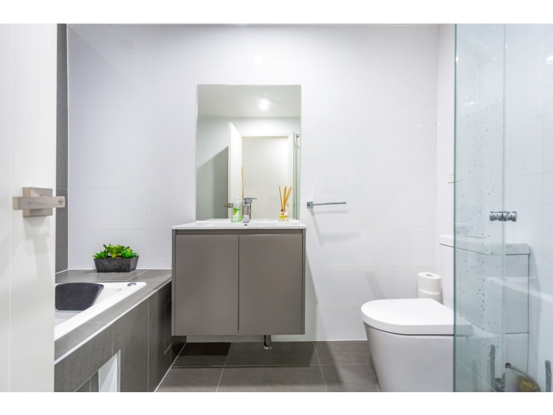 5a Woodburn Avenue, Panania NSW 2213