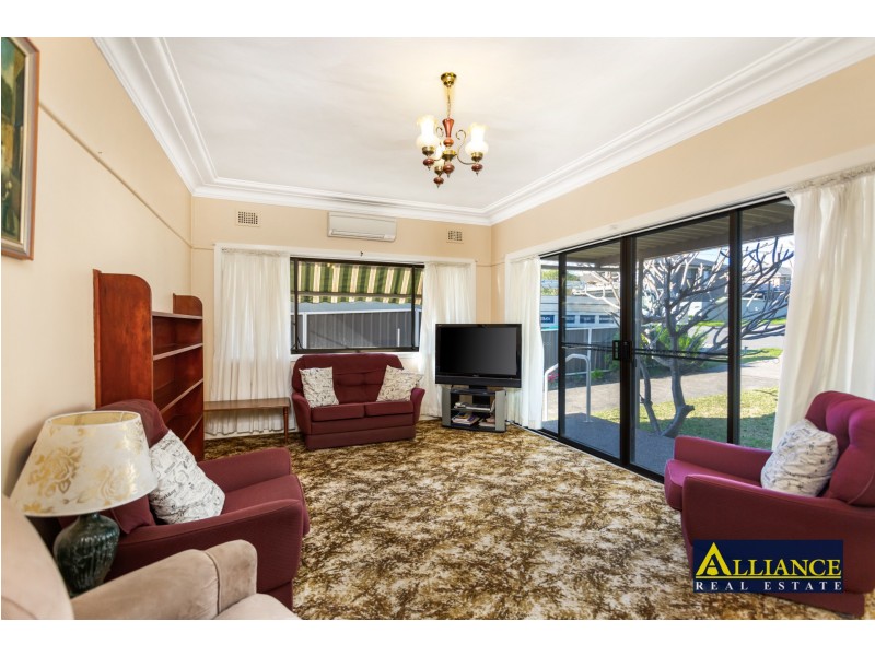 132 Kennedy Street, Picnic Point NSW 2213