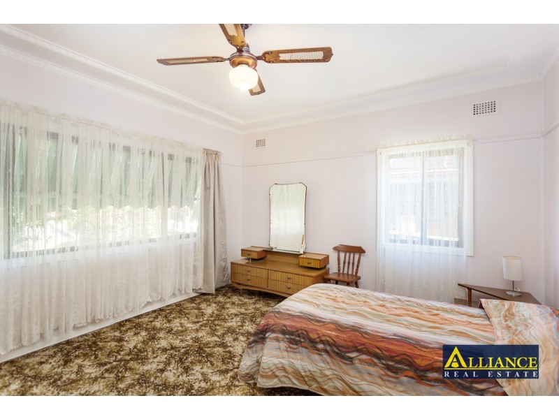 132 Kennedy Street, Picnic Point NSW 2213