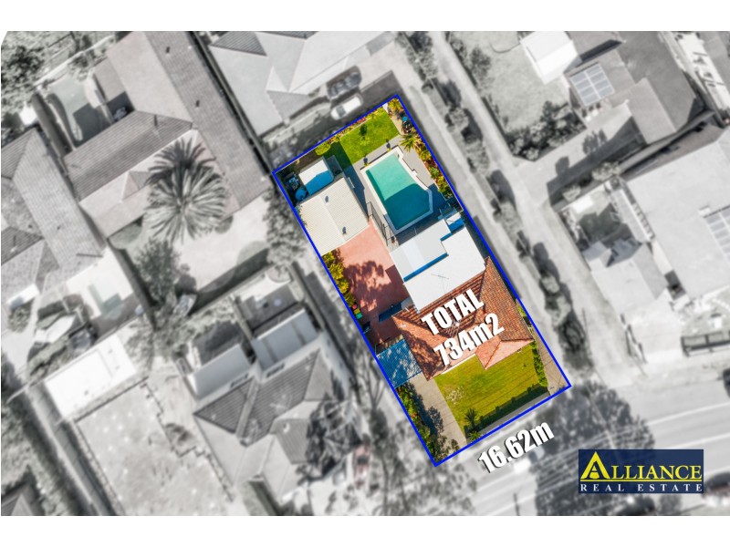 867 Henry Lawson Drive, Picnic Point NSW 2213