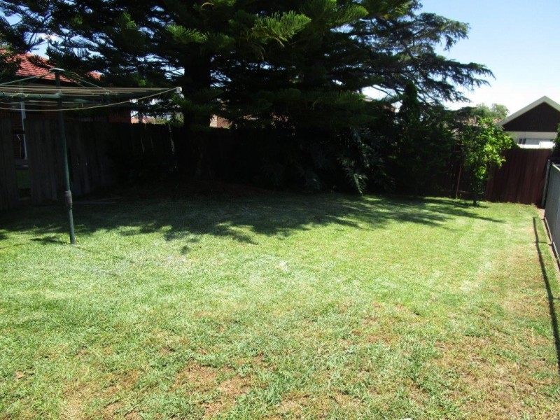 14 Chamberlain Road, Padstow NSW 2211