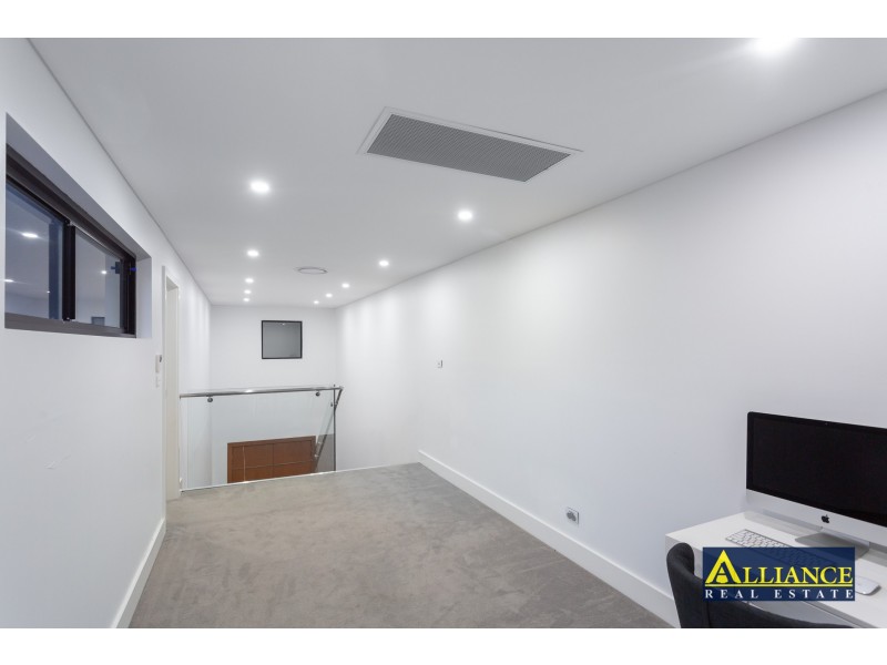 25a Toby Crescent, Panania NSW 2213