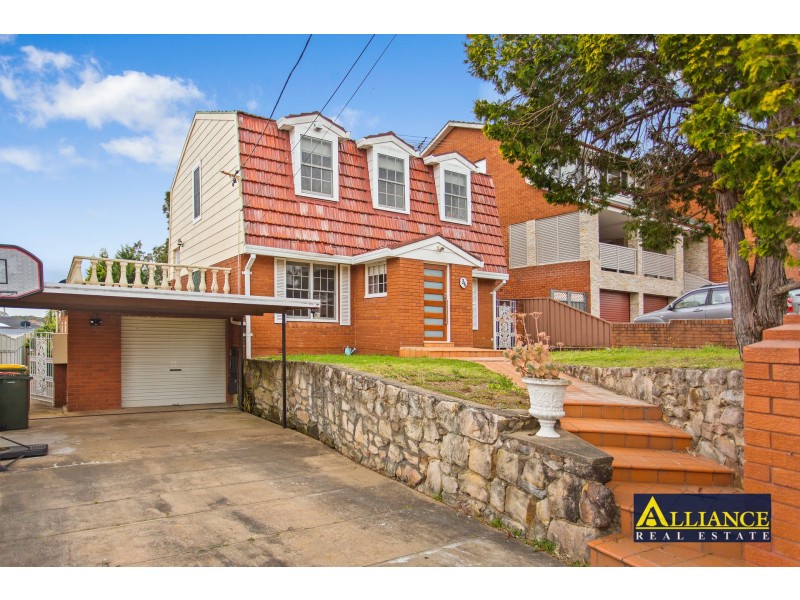 36 Henry Kendal Avenue, Padstow Heights NSW 2211