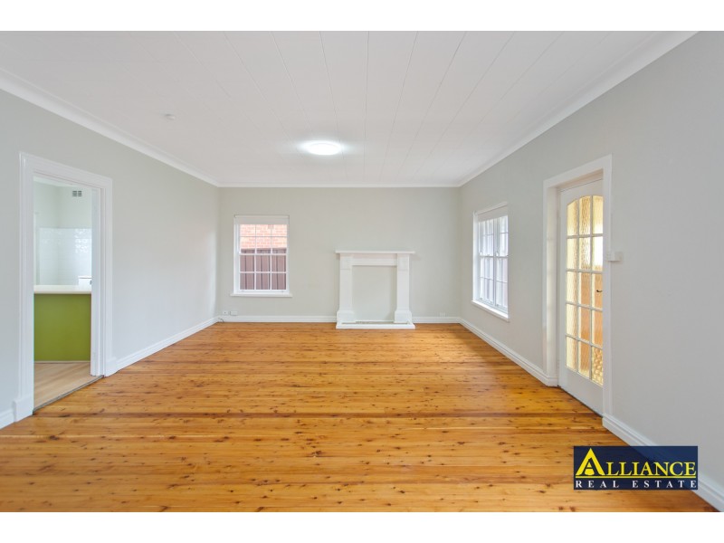 36 Henry Kendal Avenue, Padstow Heights NSW 2211