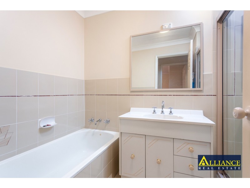 4/4 Bell Street, Panania NSW 2213