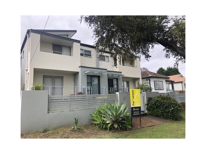 37 Springfield Road, Padstow NSW 2211