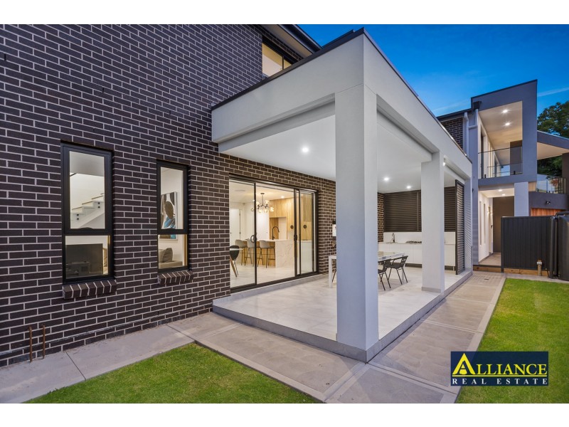 135 Marco Avenue, Panania NSW 2213