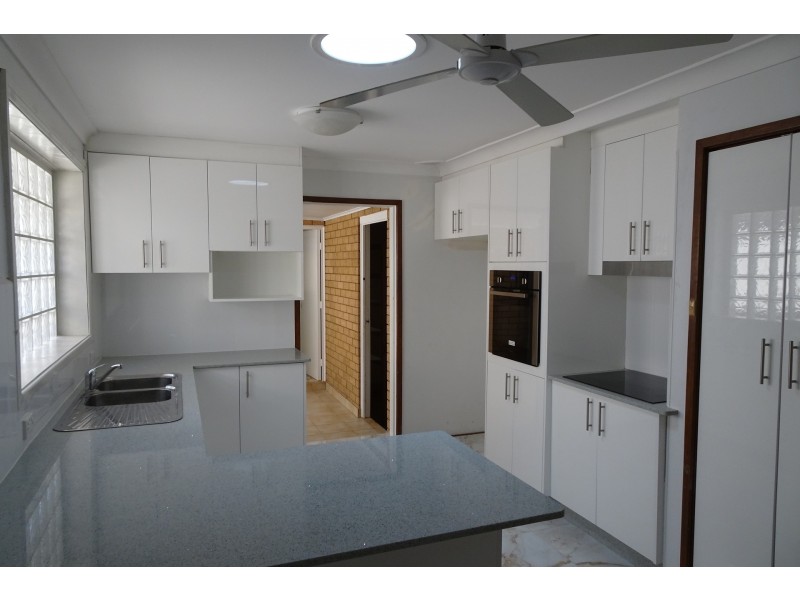 10 Ganmain Crescent, Milperra NSW 2214